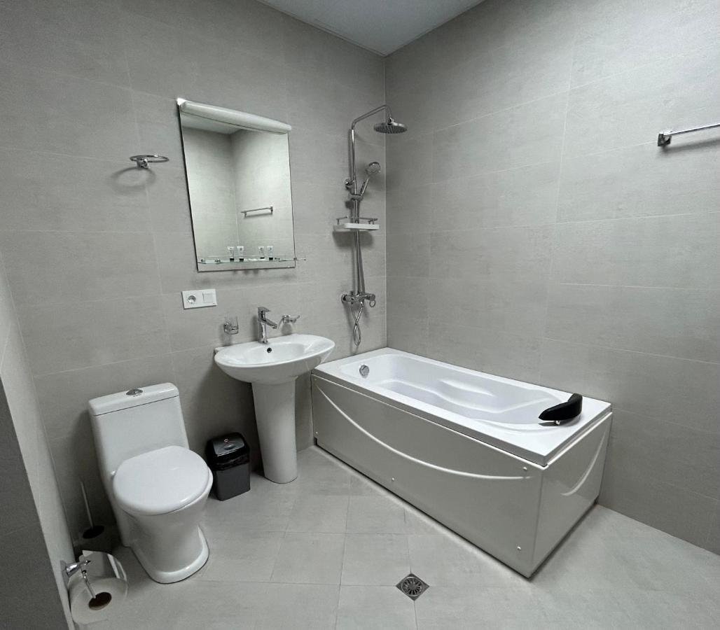 Hotel Four Seasons Tbilisi Ngoại thất bức ảnh